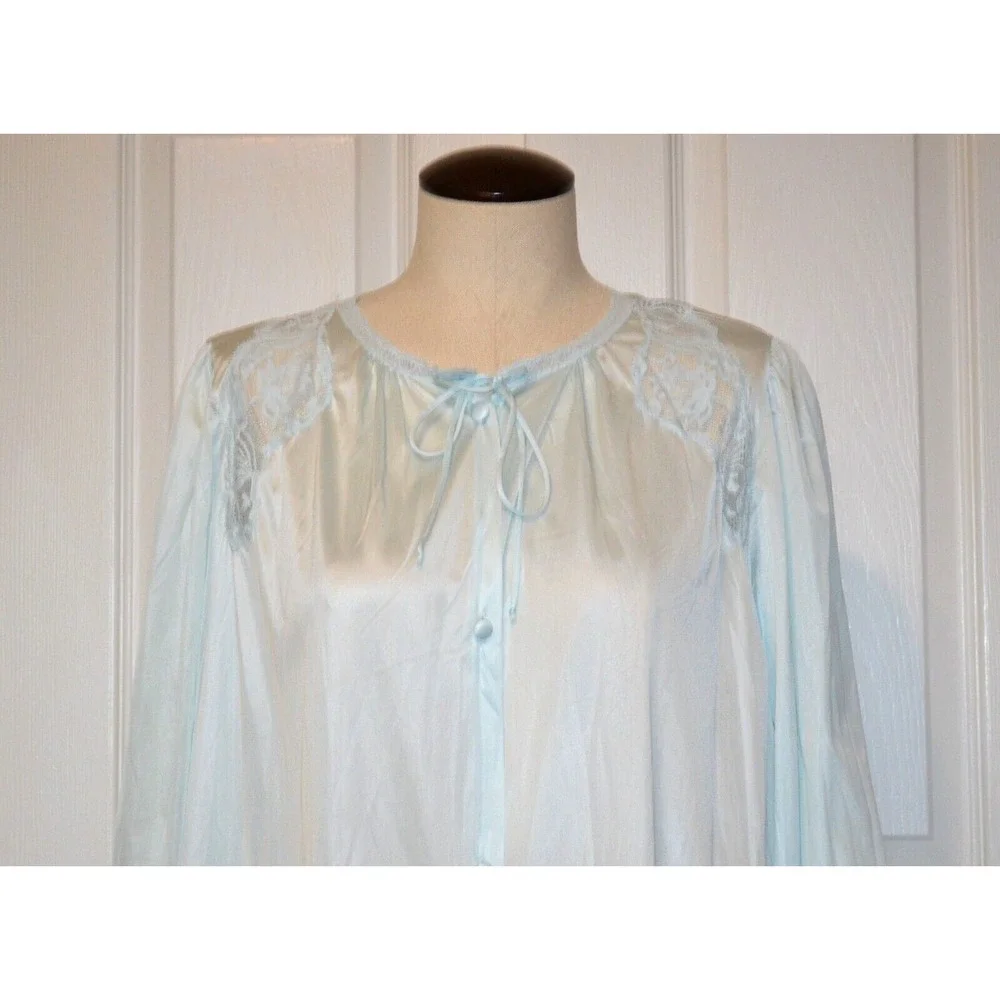 MISS ELAINE Blue Satin Nylon Lounge‎ Robe Womens Small Long Sleeve